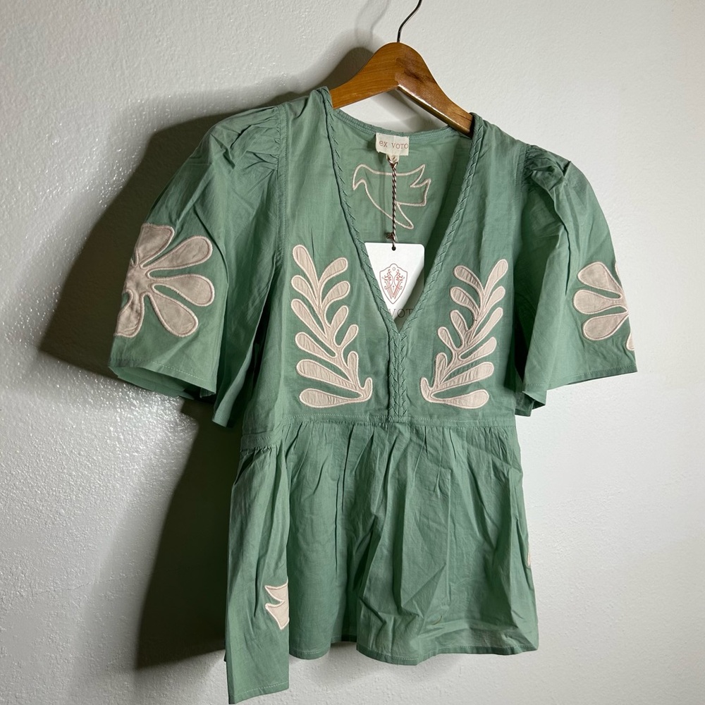 NWT Ex Voto 100% Cotton Chloe Short Sleeve Blouse in Green - Picture 9 of 16